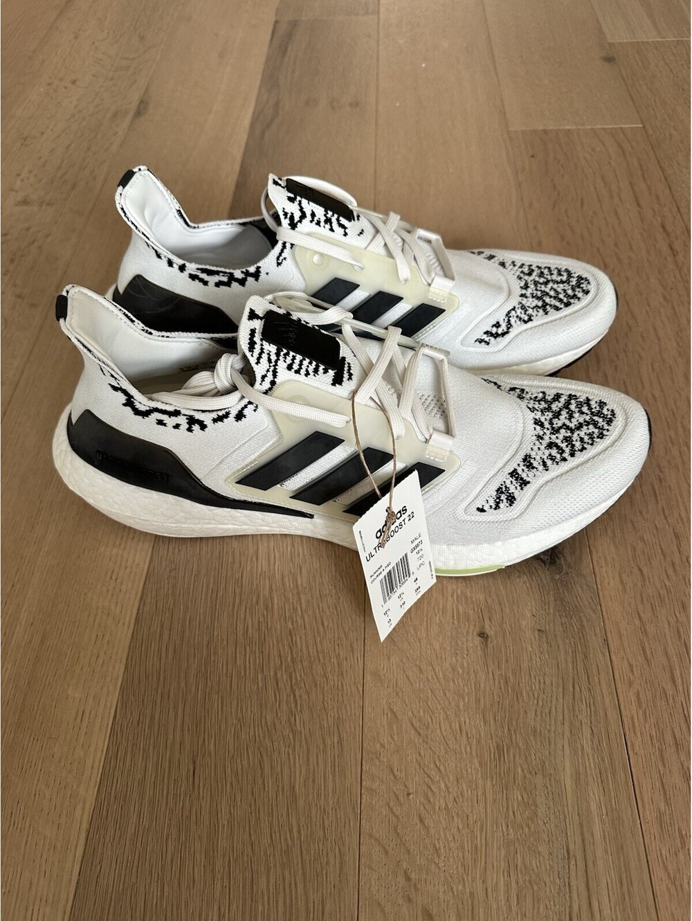 Adidas ULTRABOOST 22 Men’s 13 Nondye/cblack/almlim